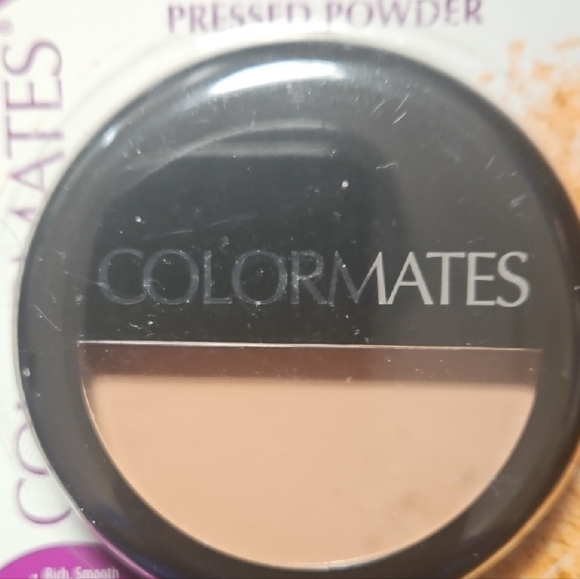 Pressed Powder Foundation - Tan - Picture 2 of 5